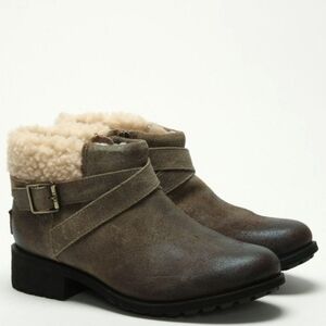 UGG Benson Bootie Size 7 Waterproof Sherling Boho Western